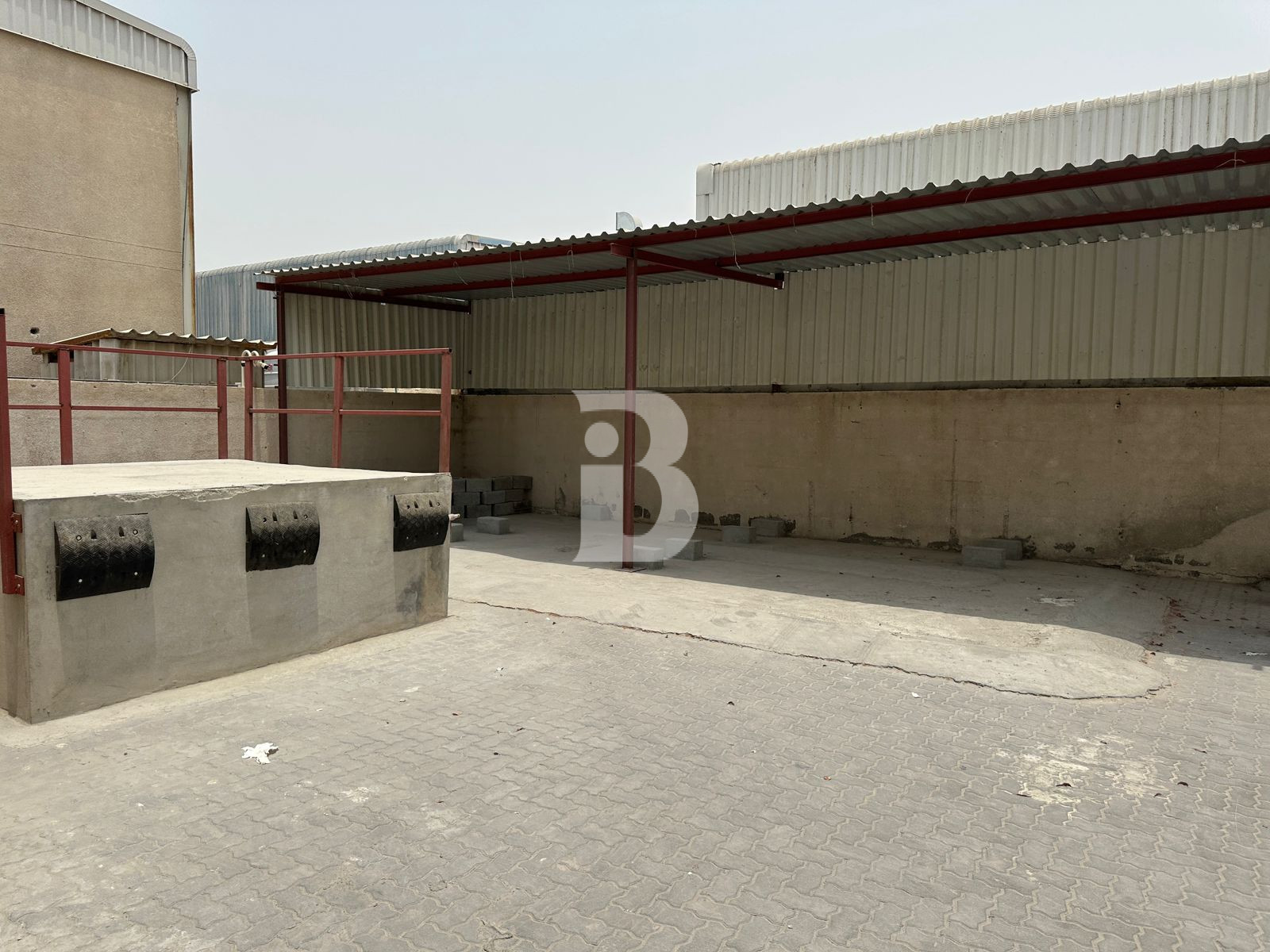 Ideal Warehouse | Mezzanine | Loading bay