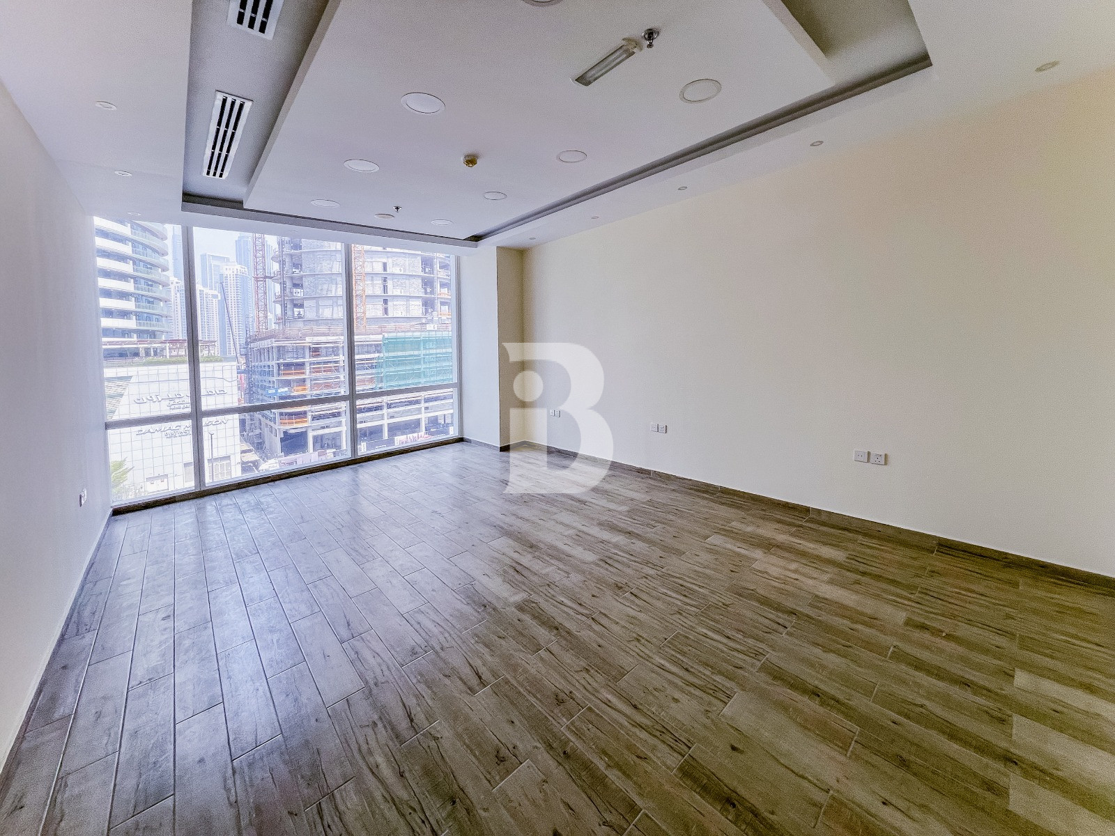 Vacant End of May | Mercedes View | Fitted