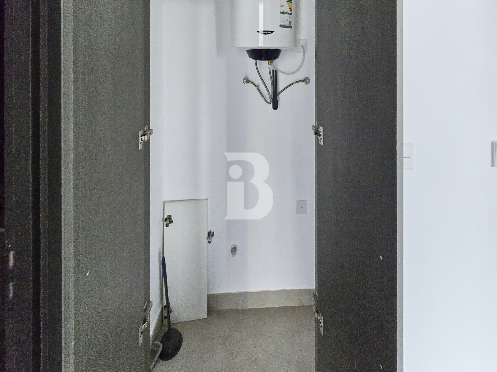 Park Views / Fitted Kitchen / Vacant Unit