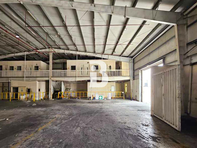 640 sqm | Spacious Warehouse for Lease| Mezzanine