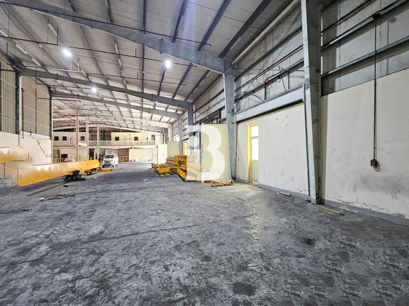 640 sqm | Spacious Warehouse for Lease| Mezzanine