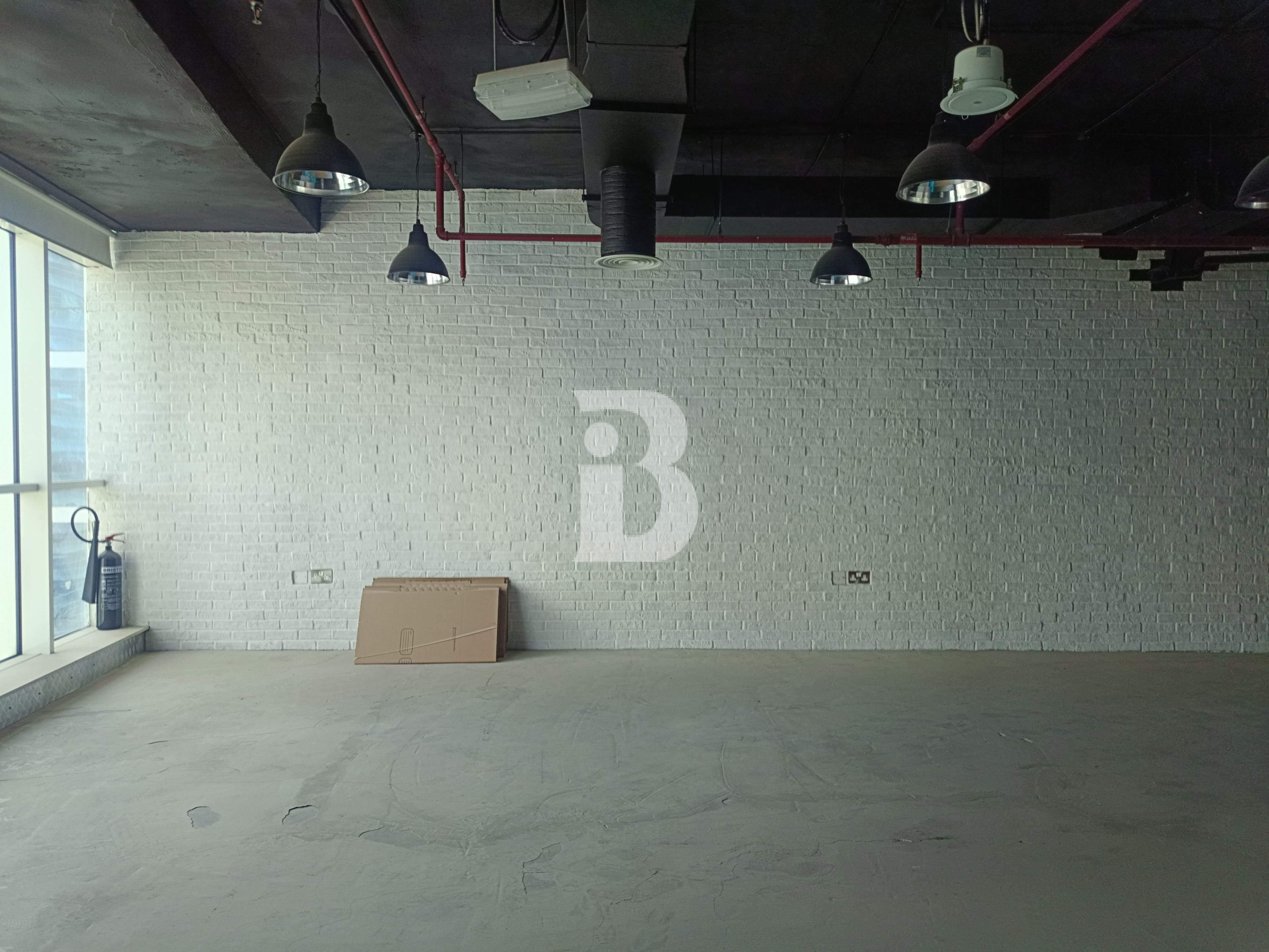 Vacant | Traffic Free | Easy Connect