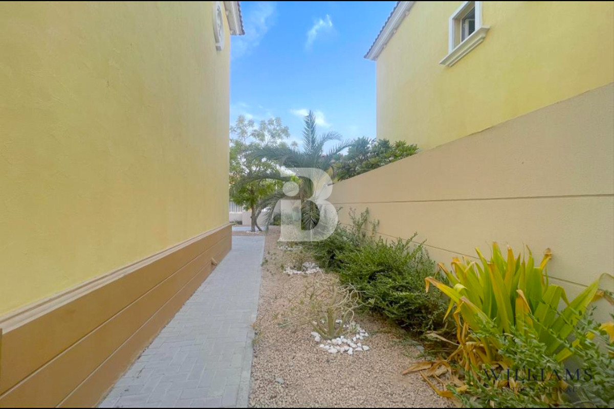 3BR Villa | Internal | Vacant | Corner