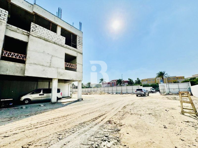 COMMERCIAL BUILDING |BRAND NEW OFFICES AND RETAILS