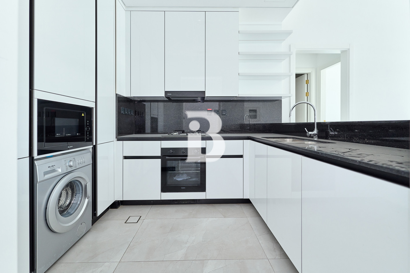 BRAND NEW | SPACIOUS |VACANT