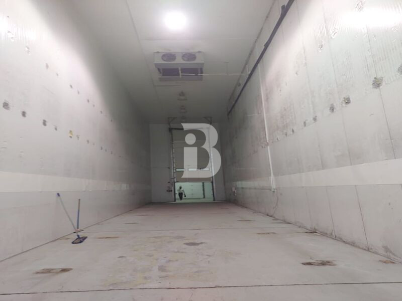 Prime Warehouse|Strategic location|High Visibility