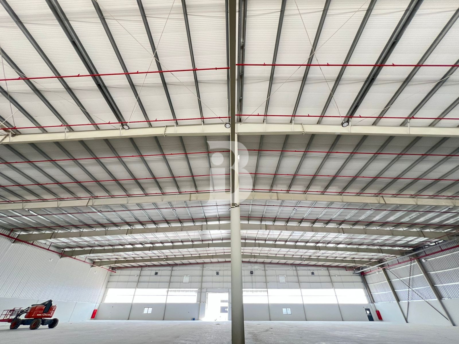 1000 KW 34340 Sqft Brand New Warehouse in DIC