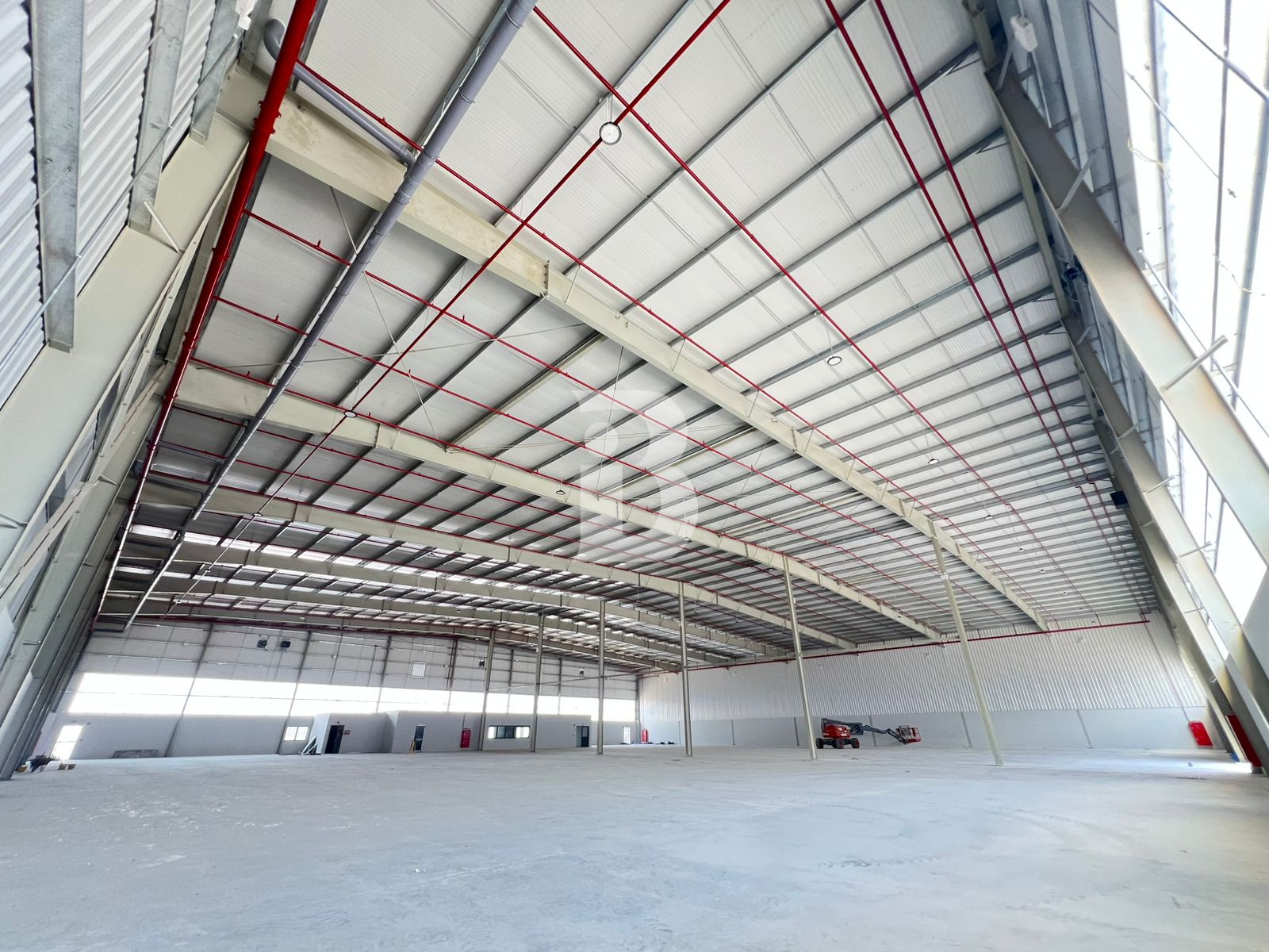 3000 KW 112850 Sqft Brand New Warehouse in DIC