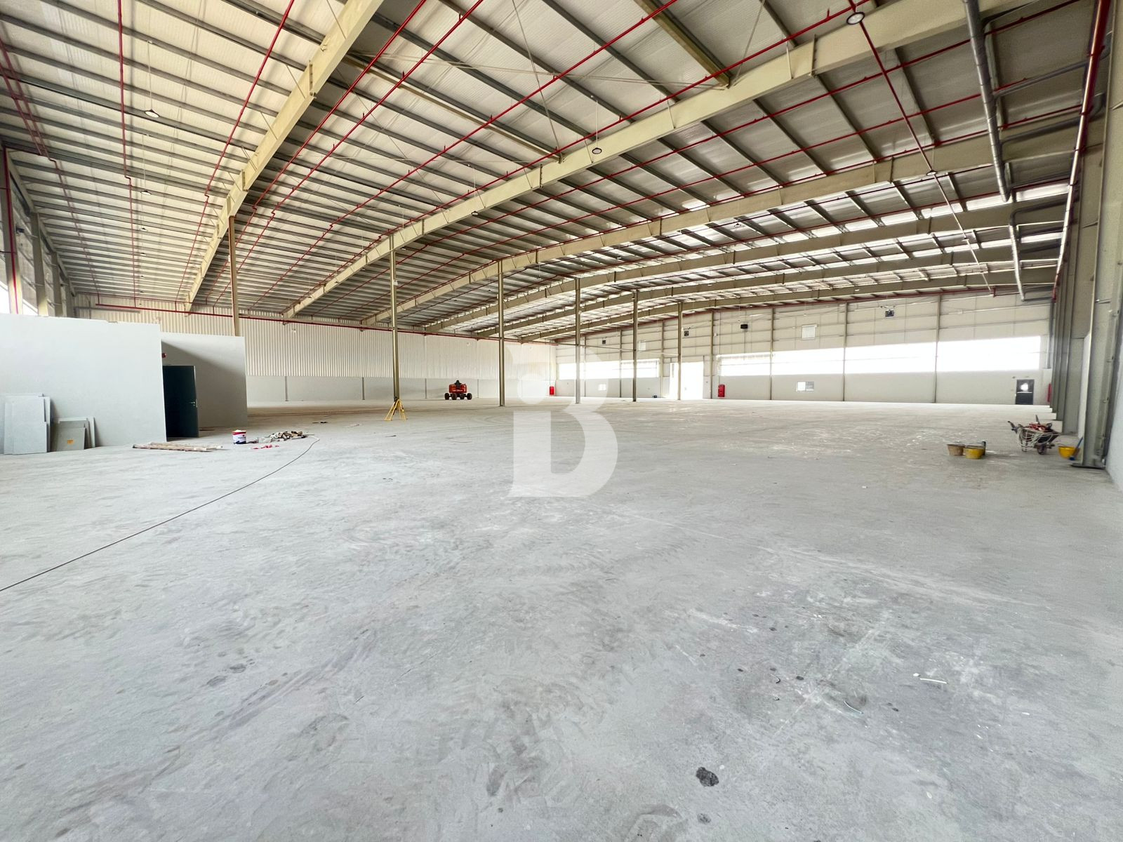 3000 KW 112850 Sqft Brand New Warehouse in DIC