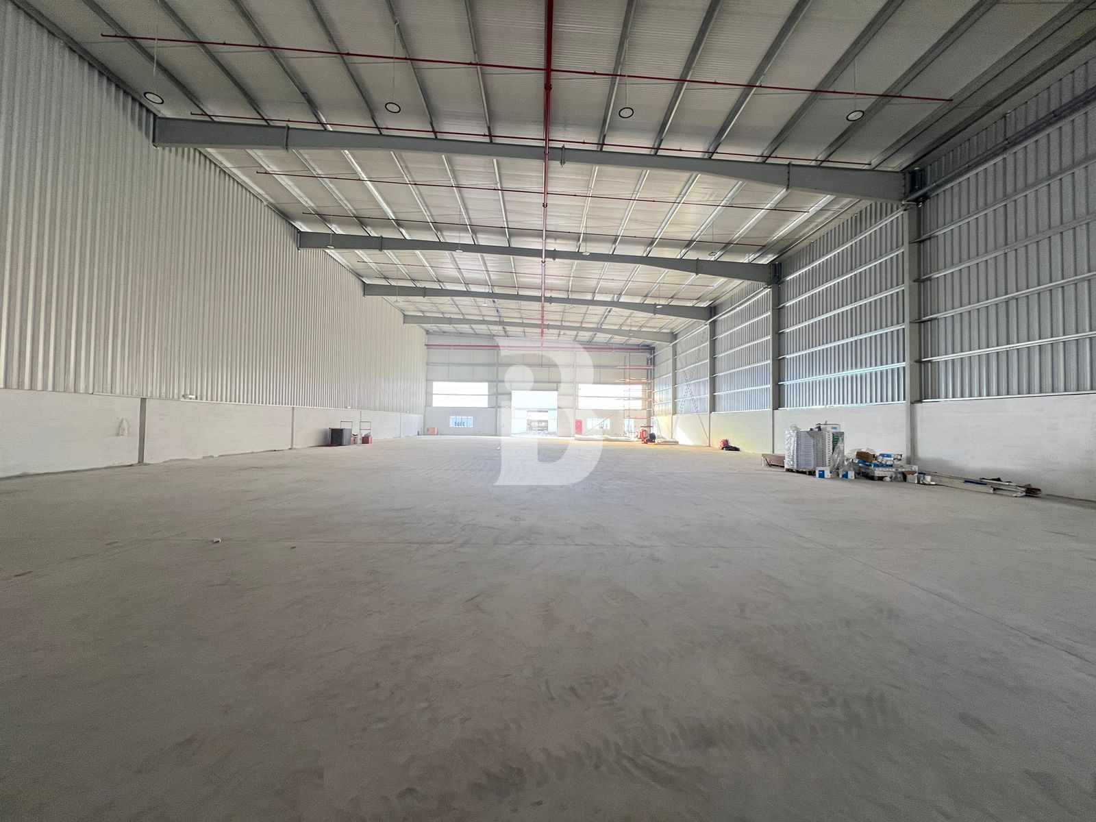 960 KW | 32,600 sqft | Warehouse in DIC
