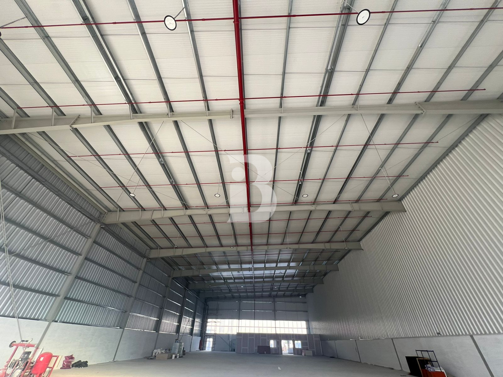 960 KW | 32,600 sqft | Warehouse in DIC