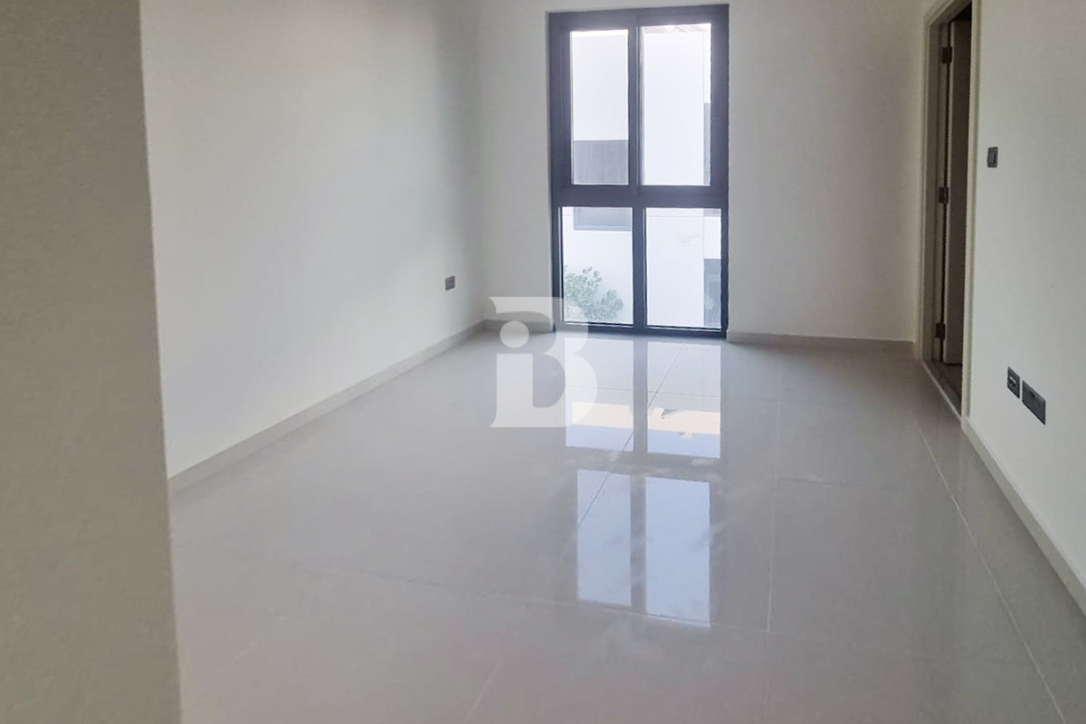 Stunning 3 bedroom plus Maids room | Vacant Soon