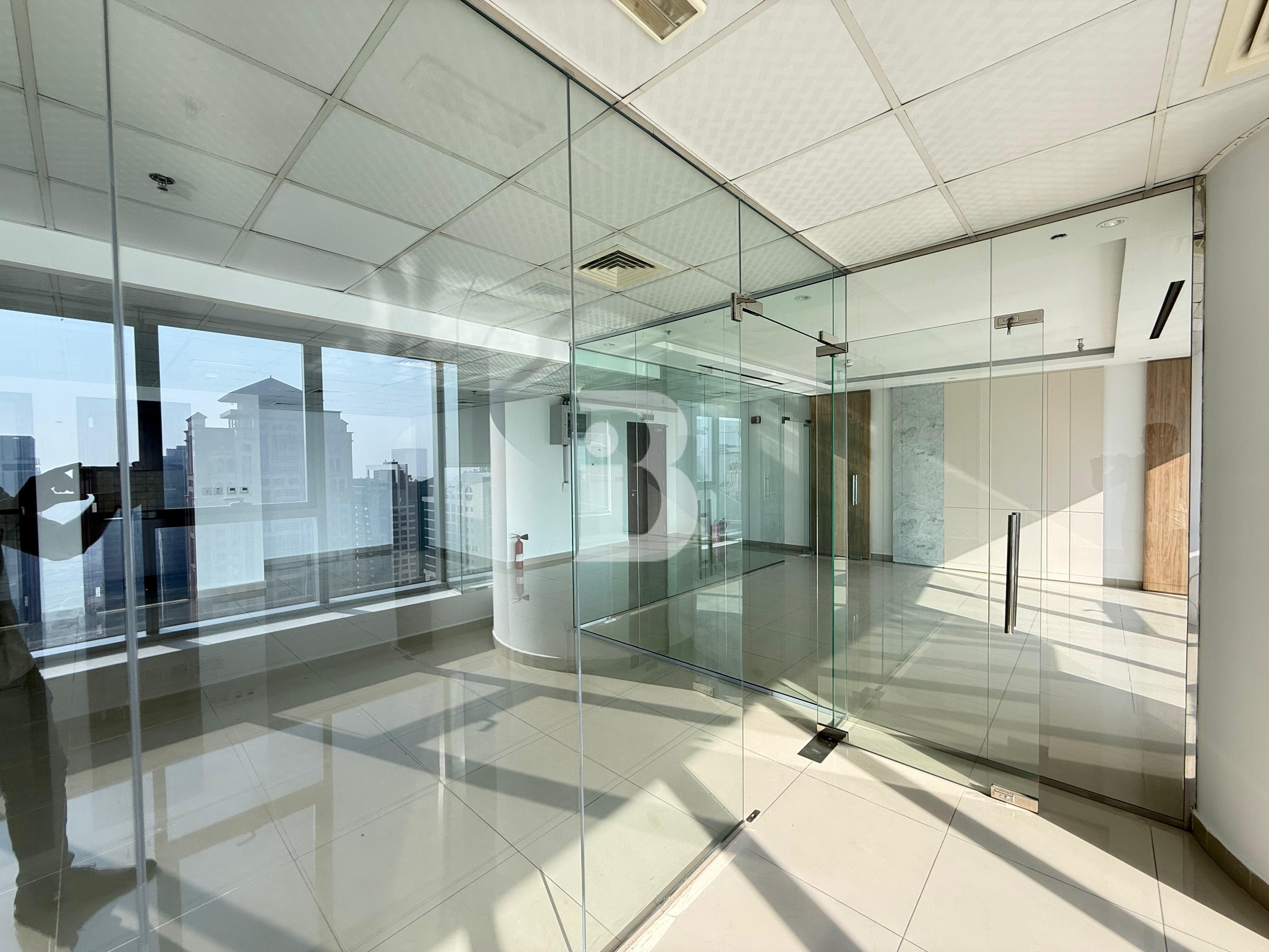 Fitted | Sky-Line View | Spacious