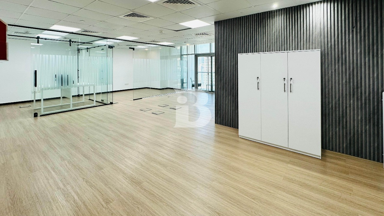 VACANT | HIGH FLOOR | SEMI- FITTED | PREMIUM 3