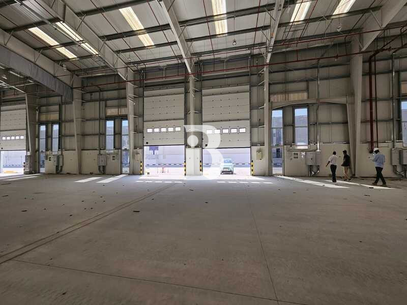 3229 SQFT | Excellent Access & Connectivity