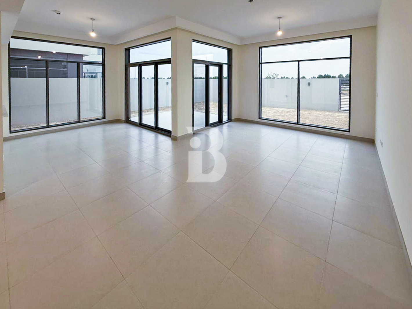 Beachside Luxury | Peaceful | Single Row