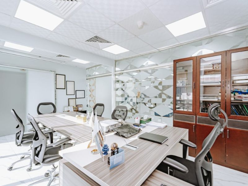 CANAL VIEW | BRIGHT OFFICE | LOW TRAFFIC