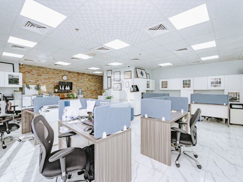 CANAL VIEW | BRIGHT OFFICE | LOW TRAFFIC