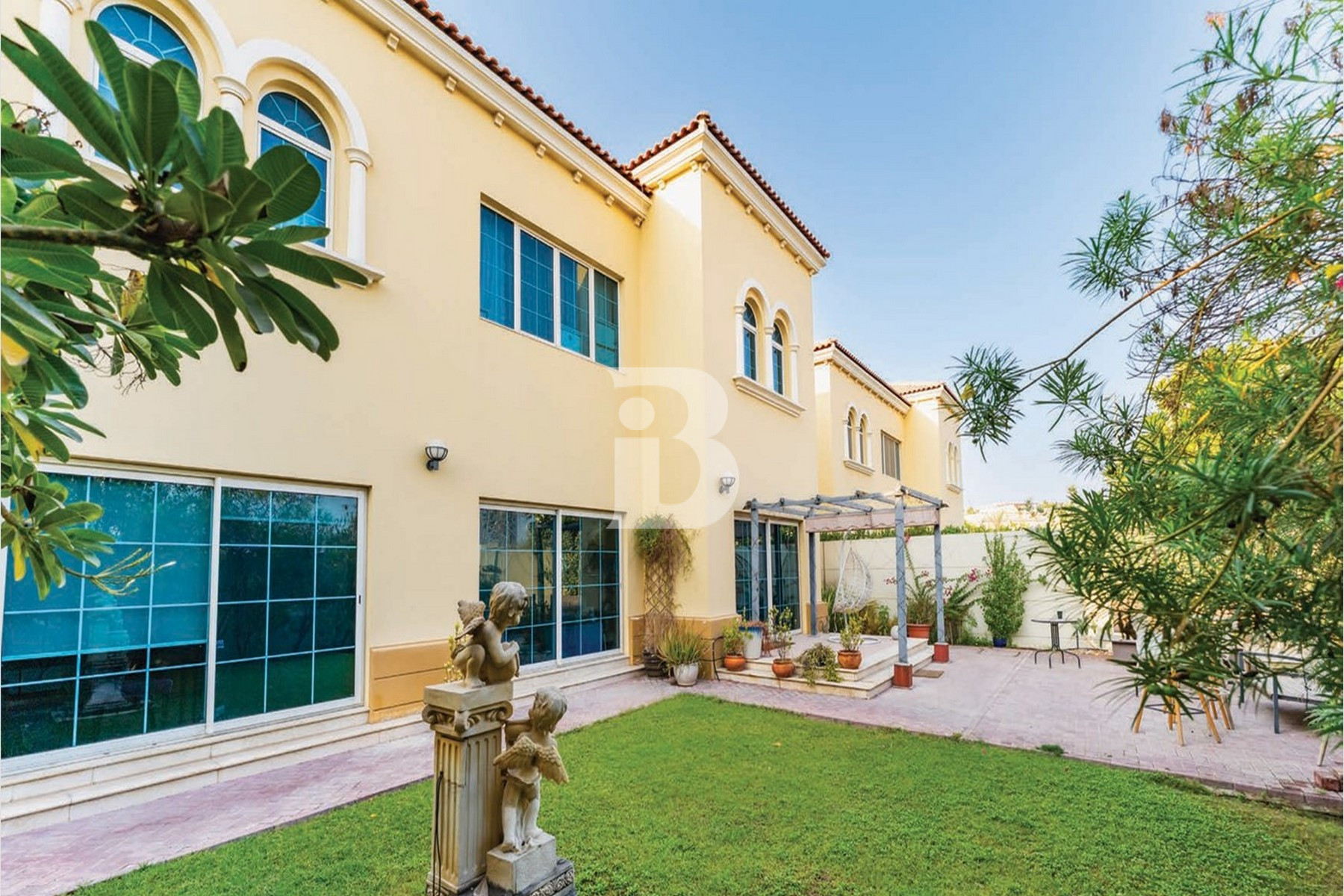 4 BR Single row | 1 BR Downstairs | Vastu