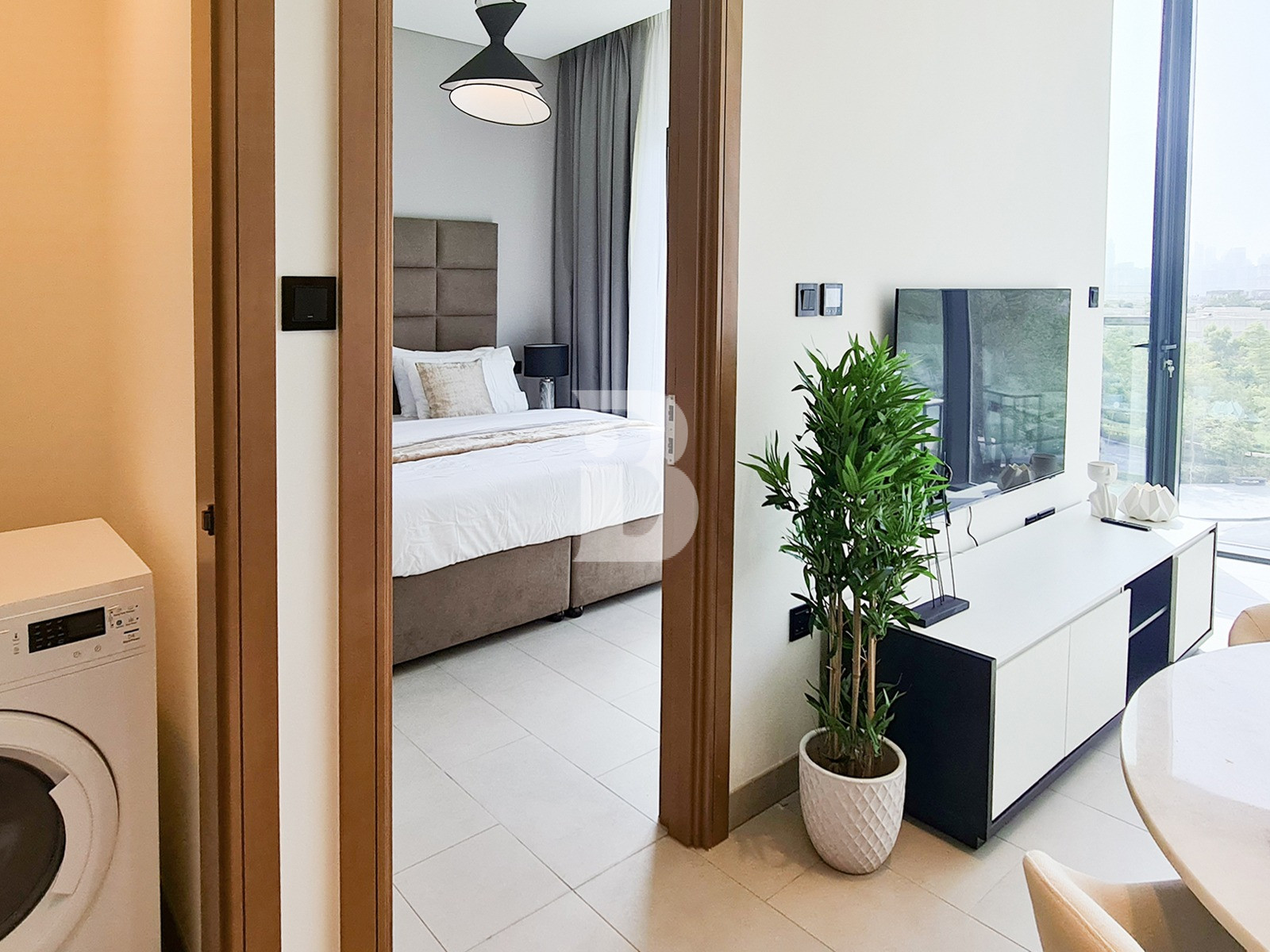 Offer Price| High end Furnished| Downtown view