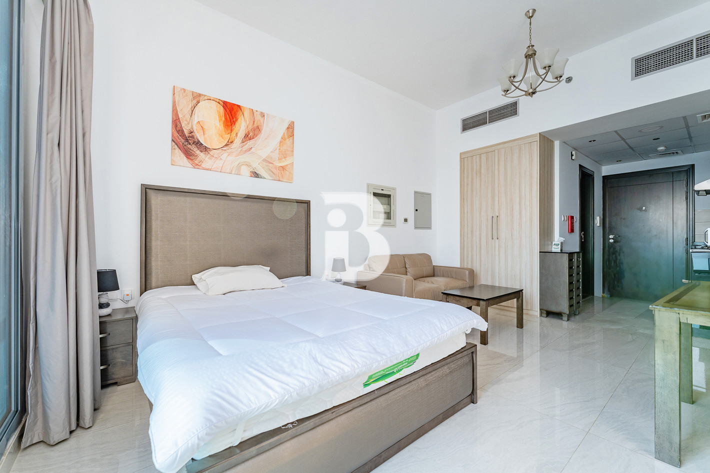 GREAT PRICE | Furnished | VACANT CALL NOW