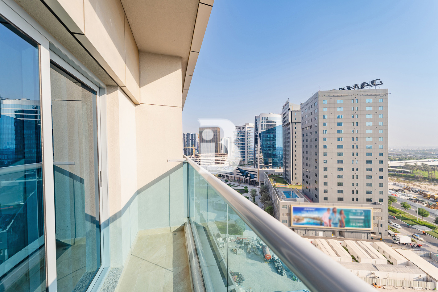 GREAT PRICE | Furnished | VACANT CALL NOW