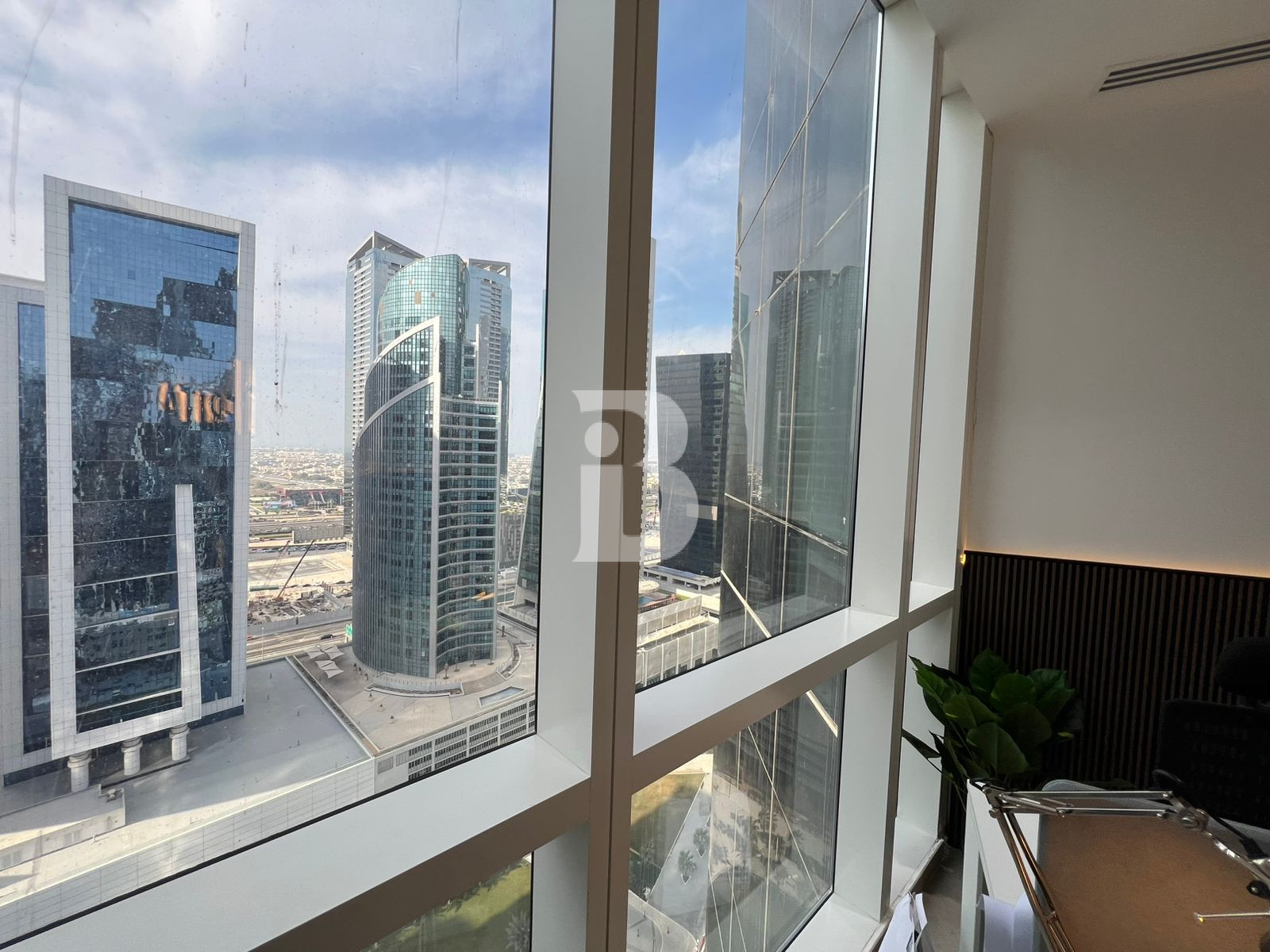 INVESTOR DEAL | HIGH FLOOR | NEAR METRO