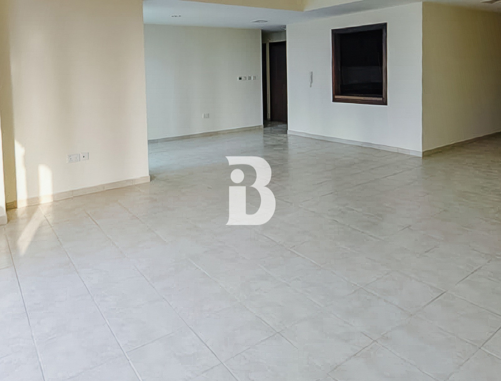 CALL NOW I VACANT I LARGE 3 BED LAYOUT