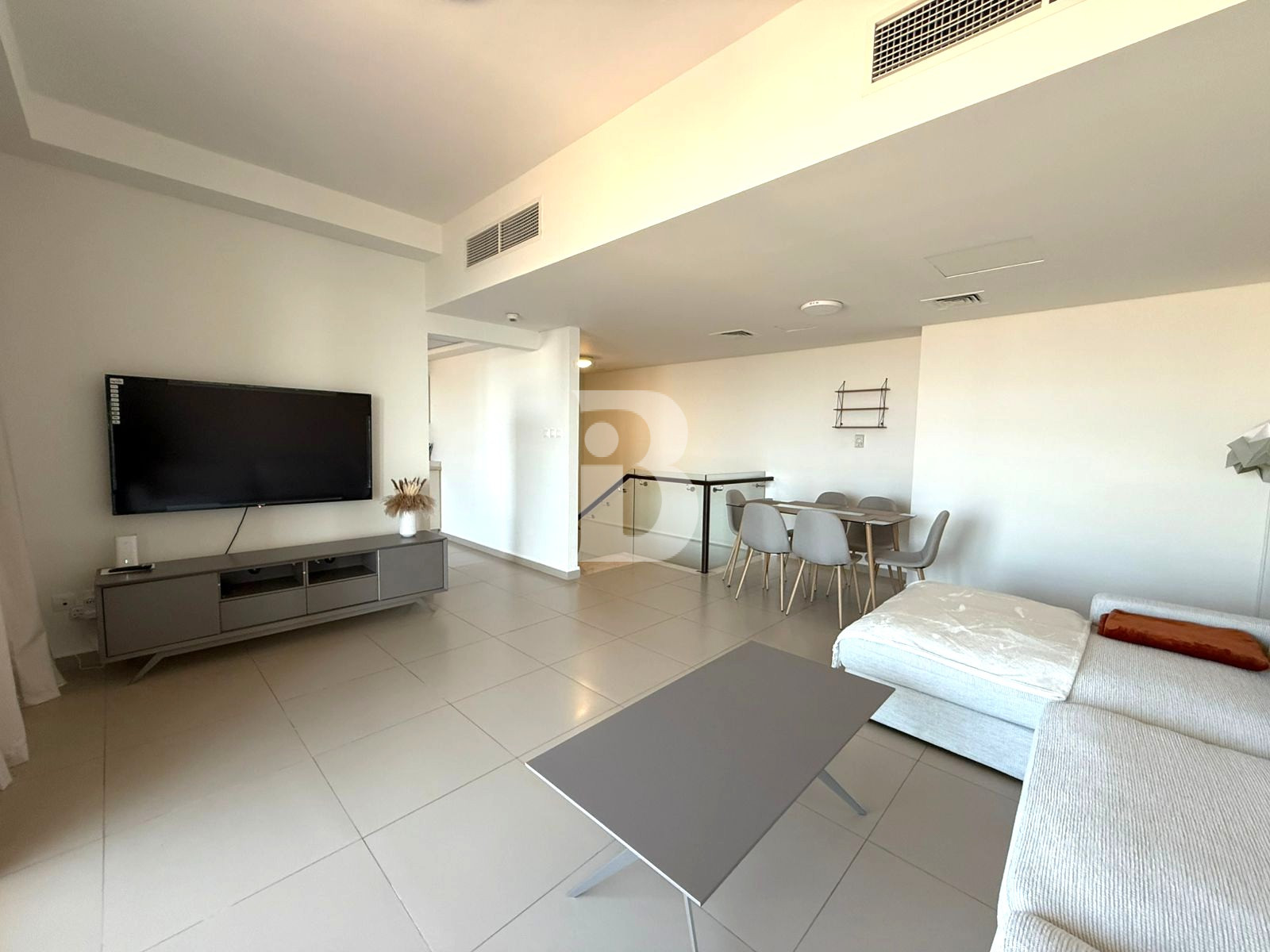 Fully Furnished | Beach Access | Chiller Free