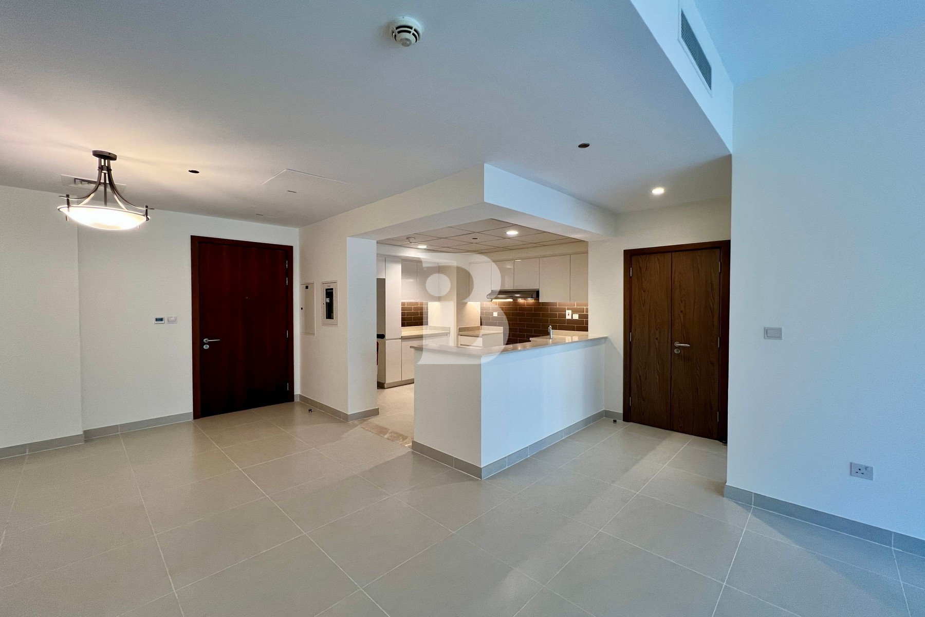 UNFURNISHED I GREAT AREA I NEW APARTMENT