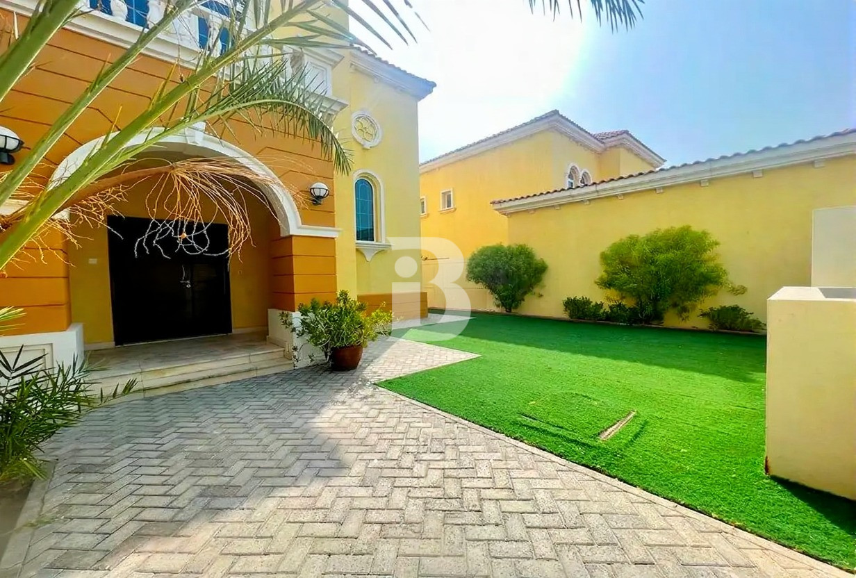 Vastu | Corner Villa | 3 BR | Driver's Room 1