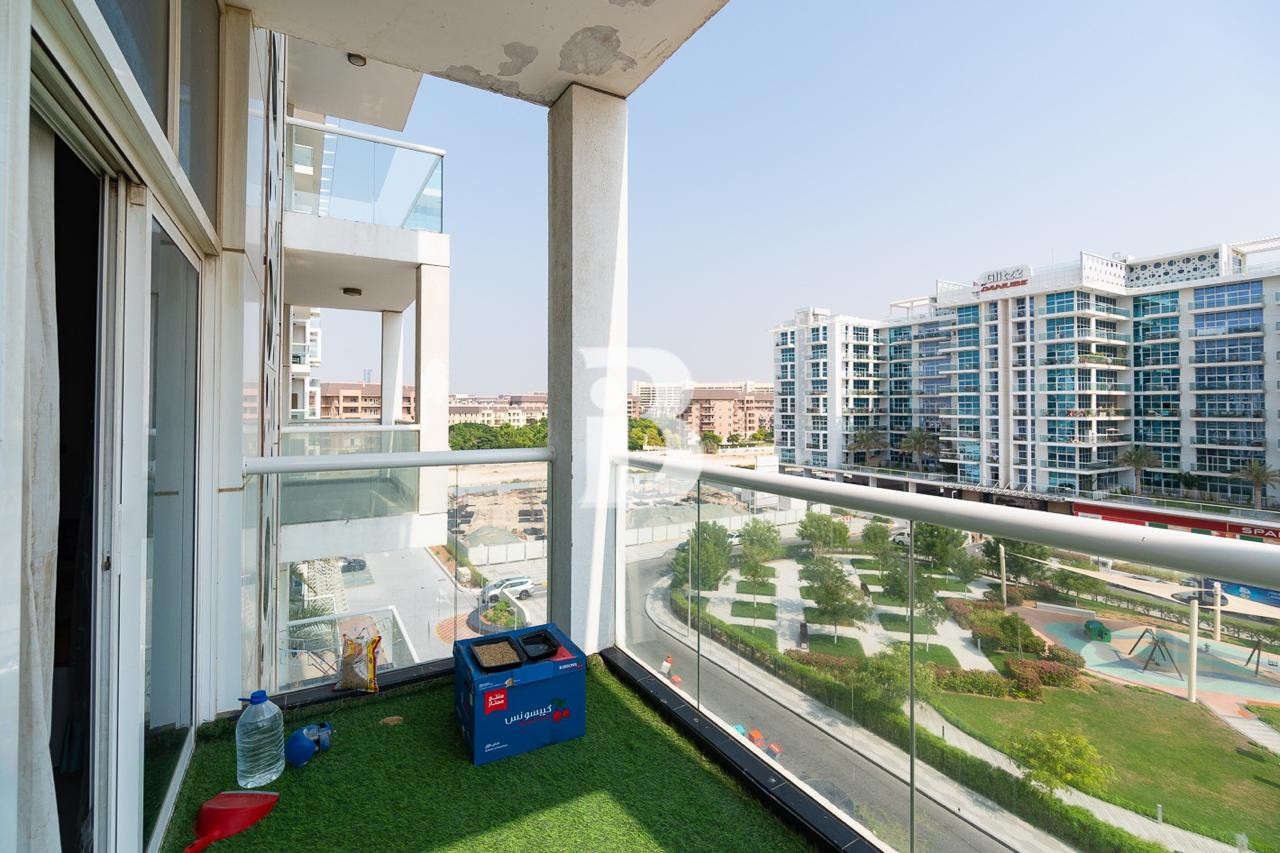 2 BEDROOM | PARK FACING | HIGH ROI|