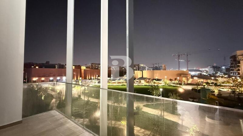 Corner | Large Layout | Park View | Ready to Move