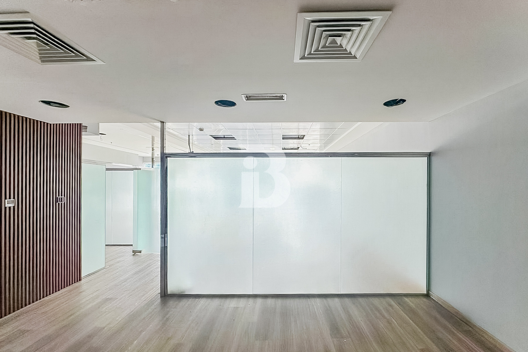 READY OFFICE | FITTED | AMAZING CANAL VIEW