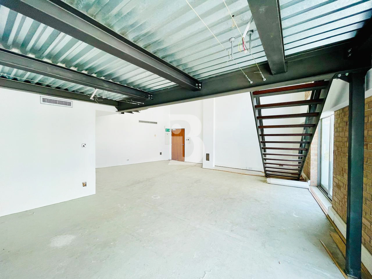 Fitted Duplex Office | Terrace | DDA License