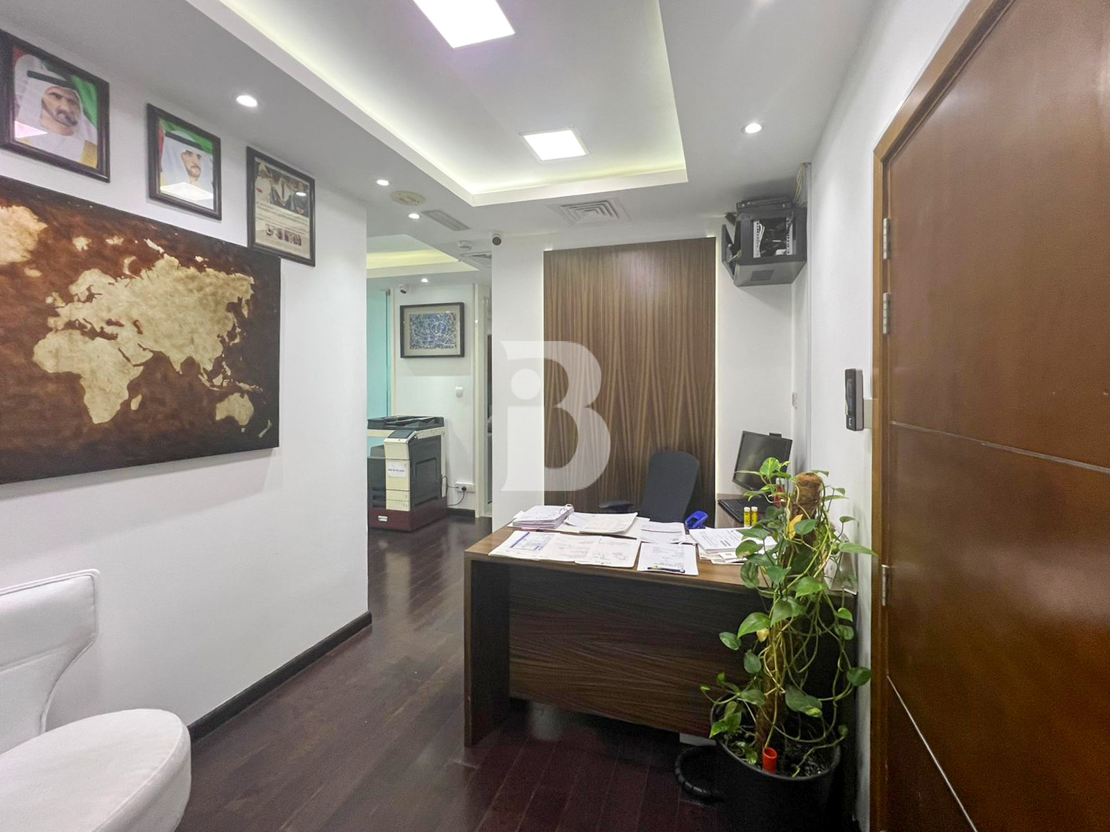 PRIME LOCATION| FURNISHED | HIGH FLOOR | VACANT ON TRANSFER 2