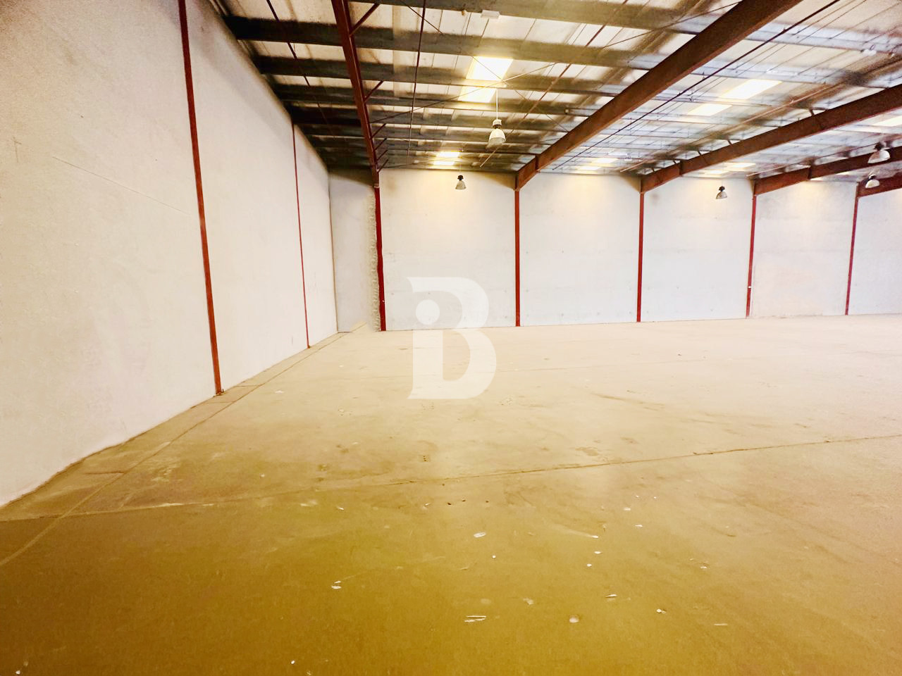 Spacious Warehouse I Prime Location I High Ceiling