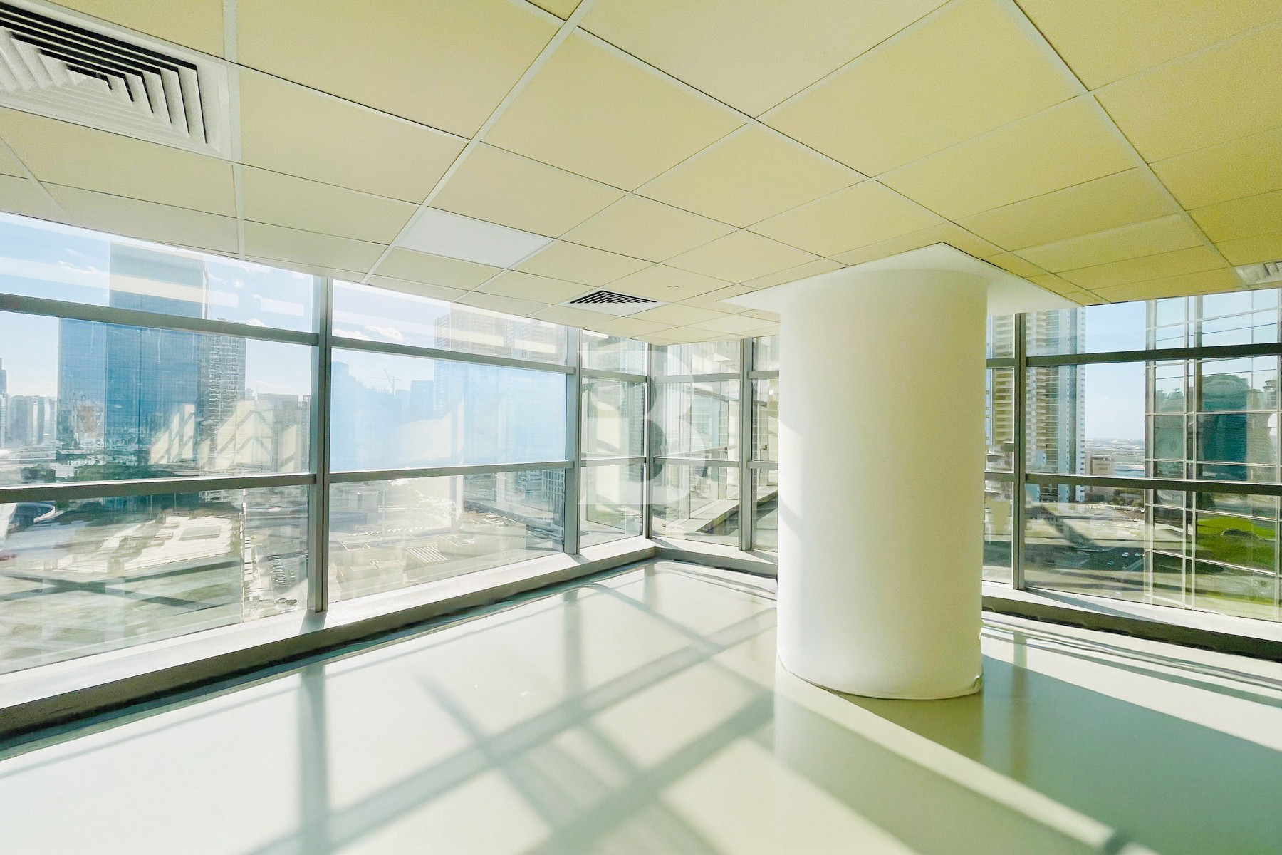 Ideal and Fitted Office | Best Views | Near Metro