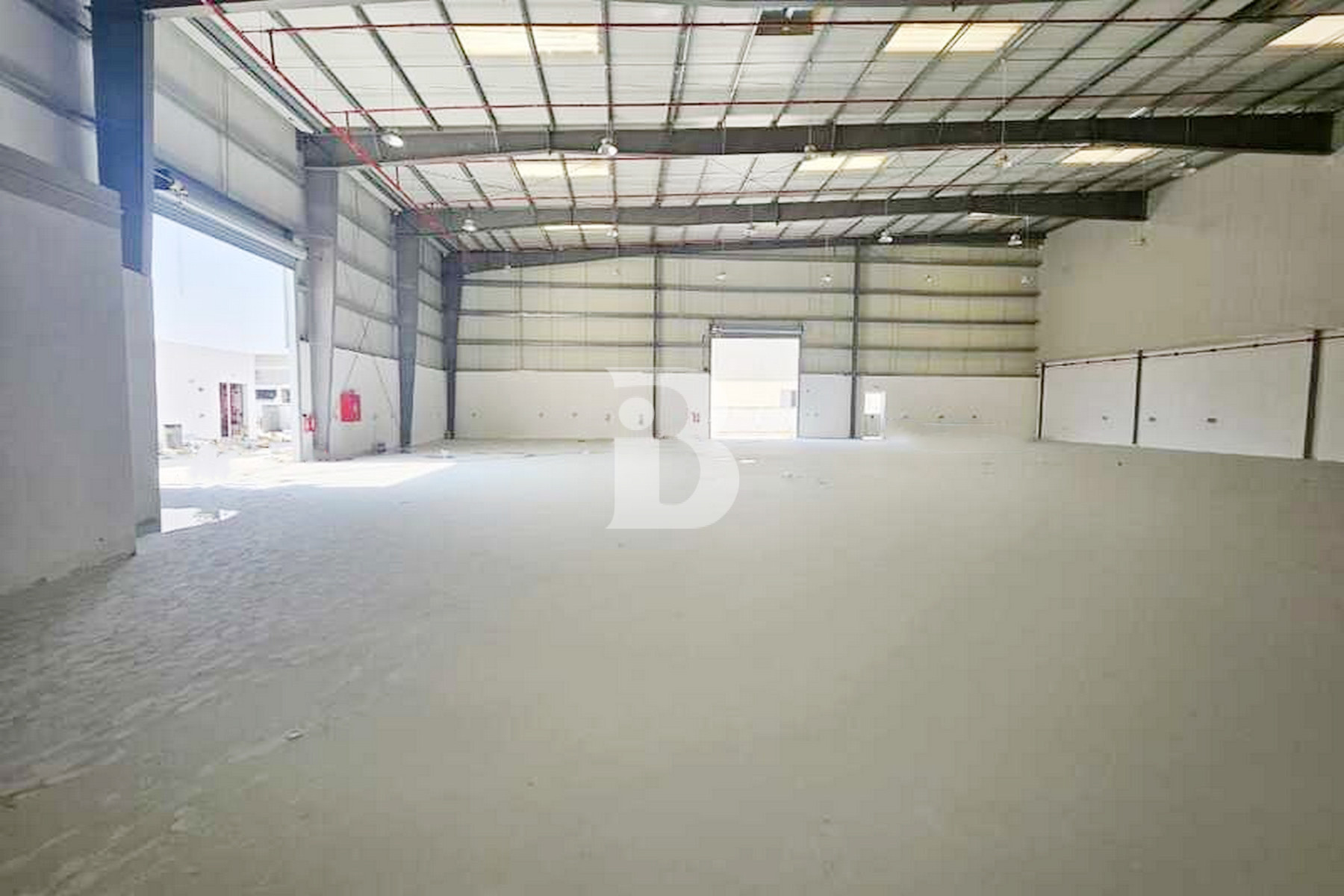 Strategic  Location | High-Potential Warehouse