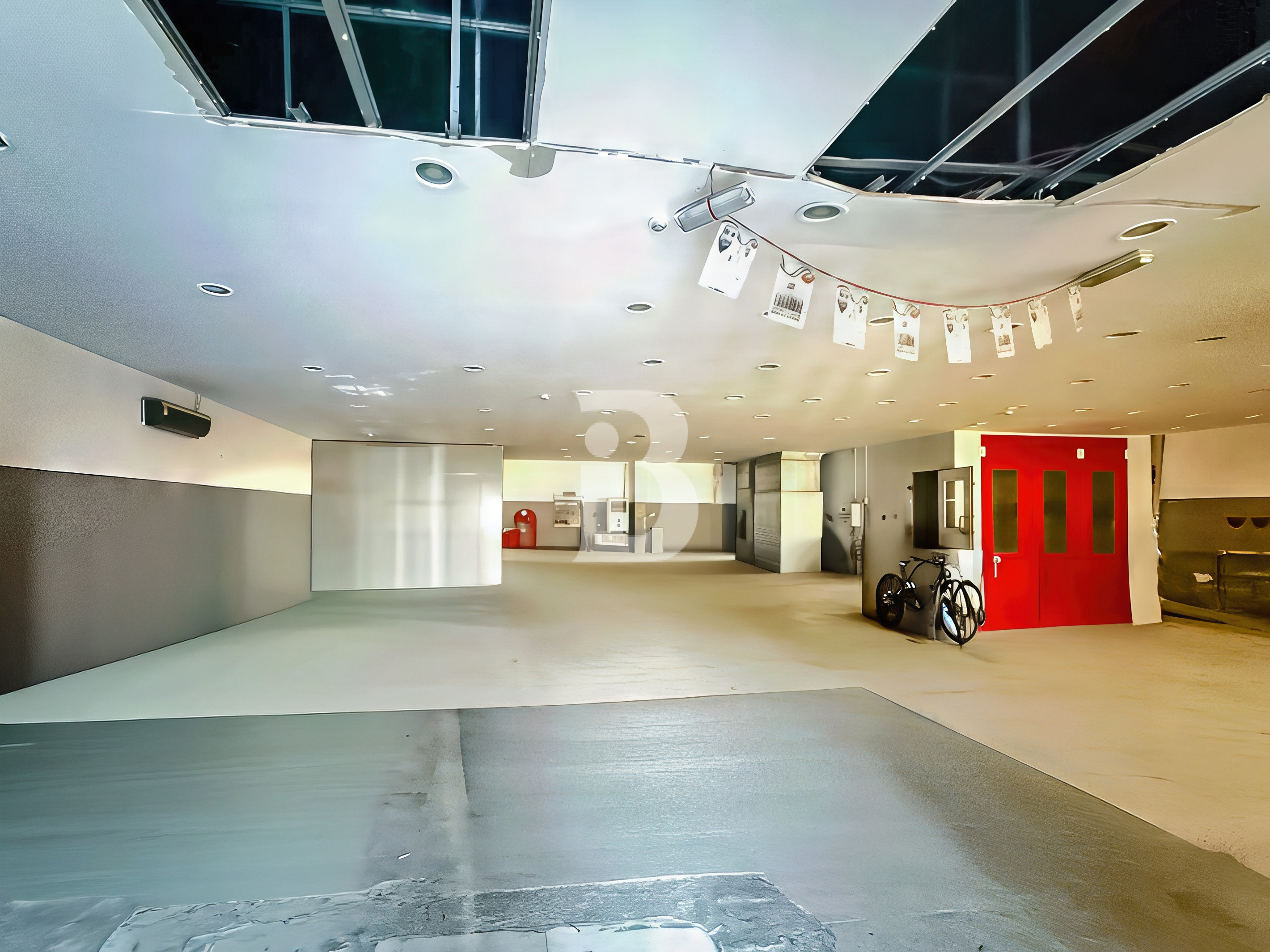 FOR GARAGE| FIVE MIN FROM SZR| 2900 SQFT