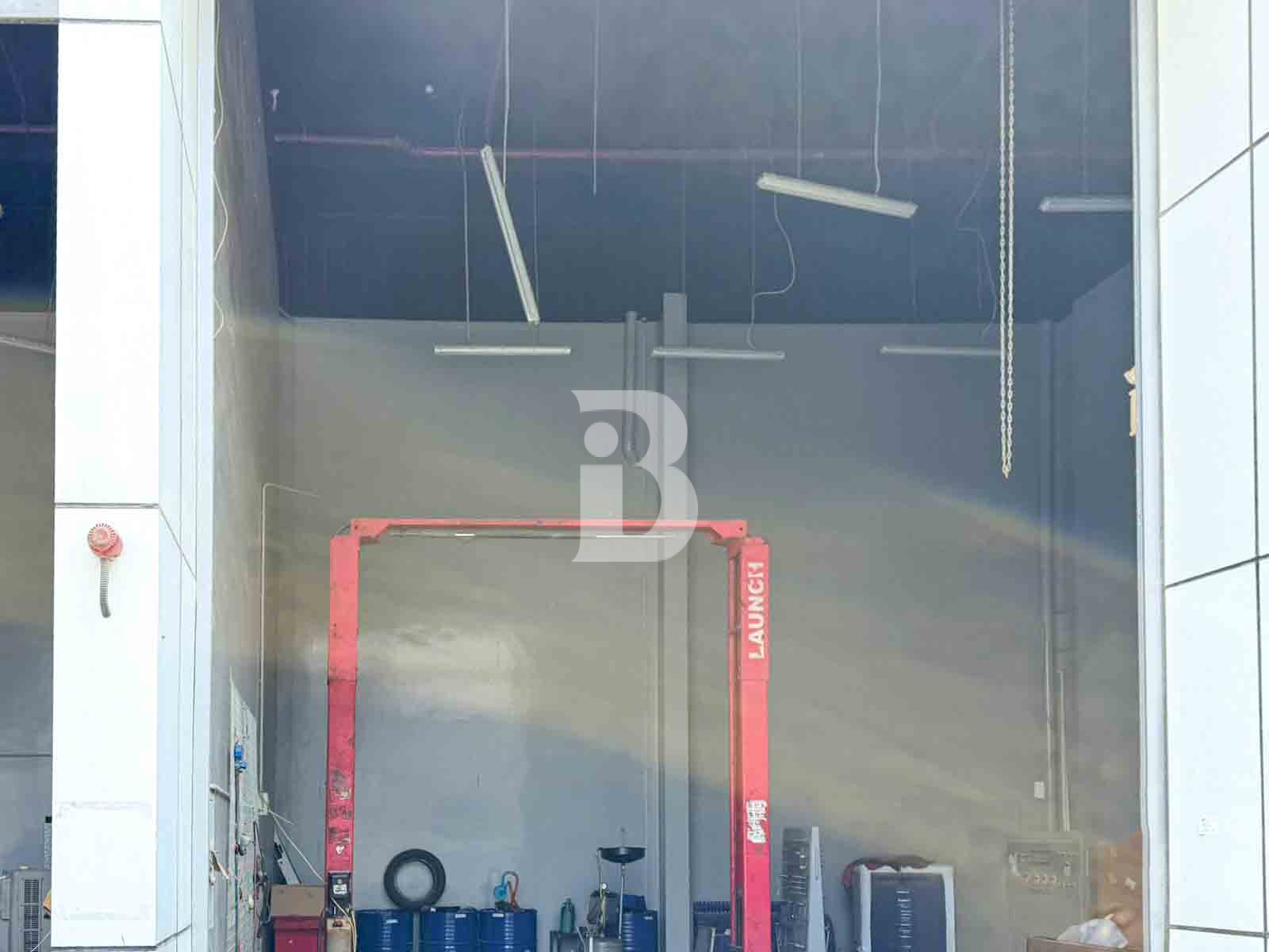 Car services | No Tax | Premium Warehouse