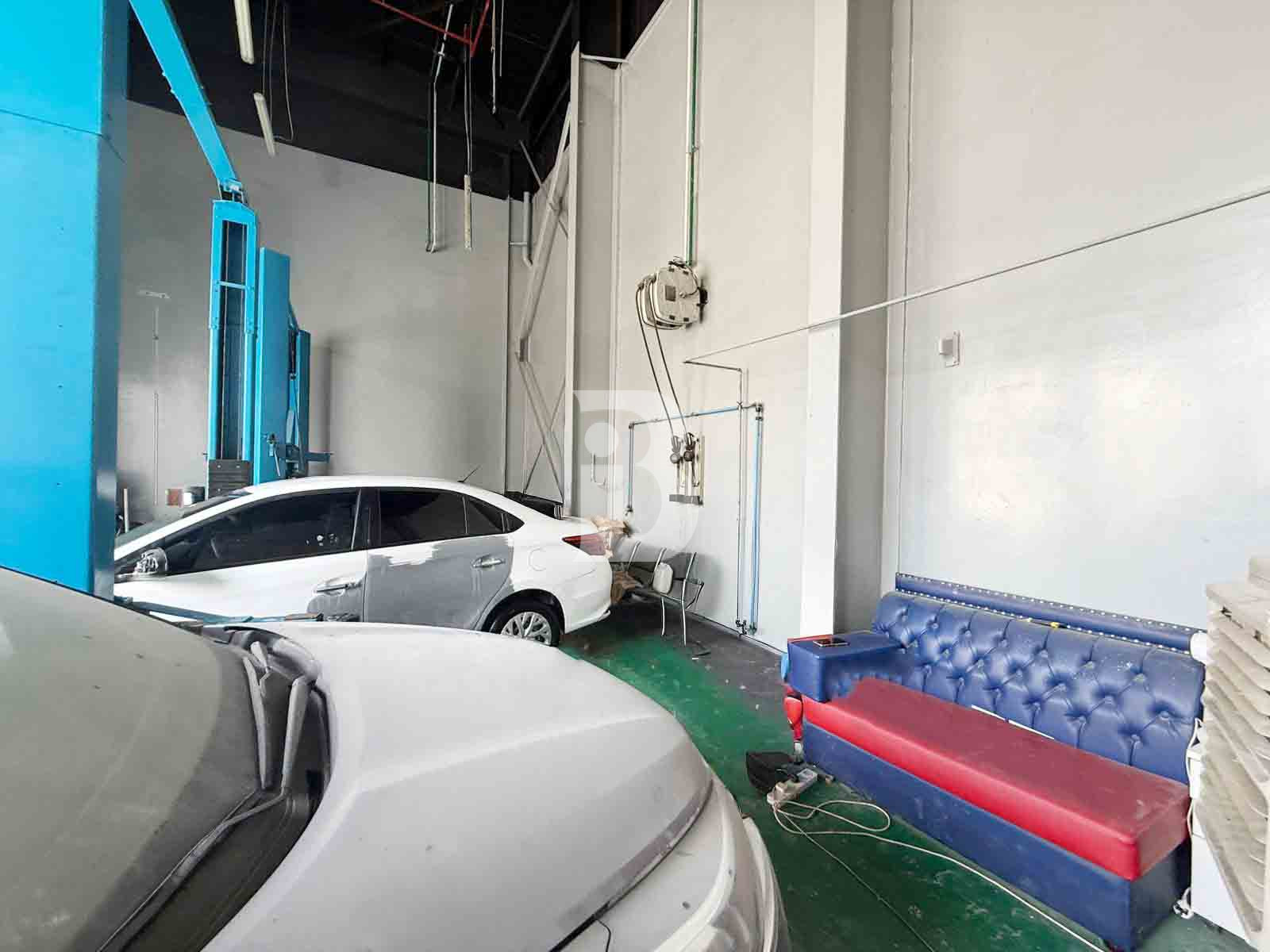 Car services | No Tax | Premium Warehouse