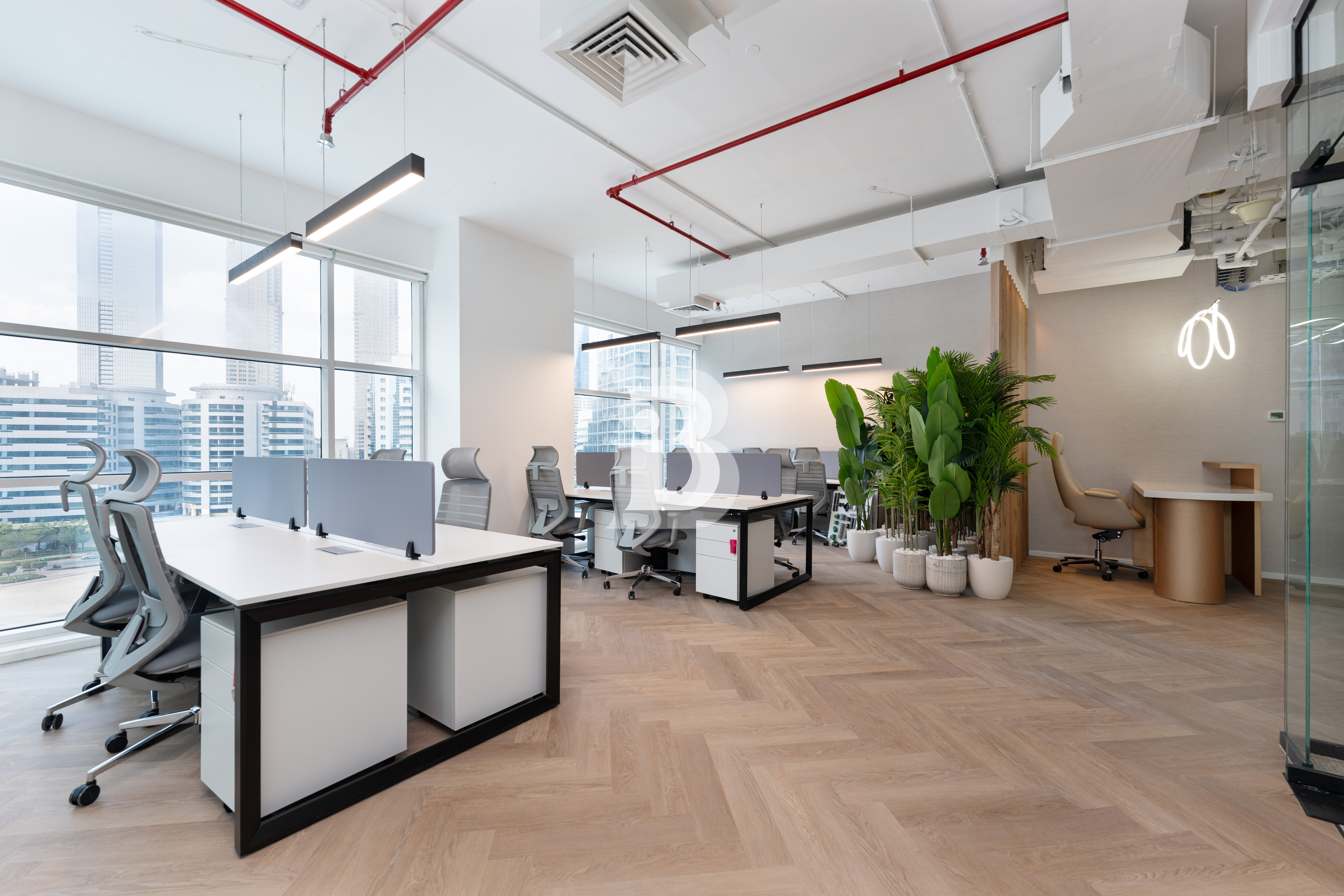 LUXURY|CORNER UNIT| VACANT| FULLY FURNISHED