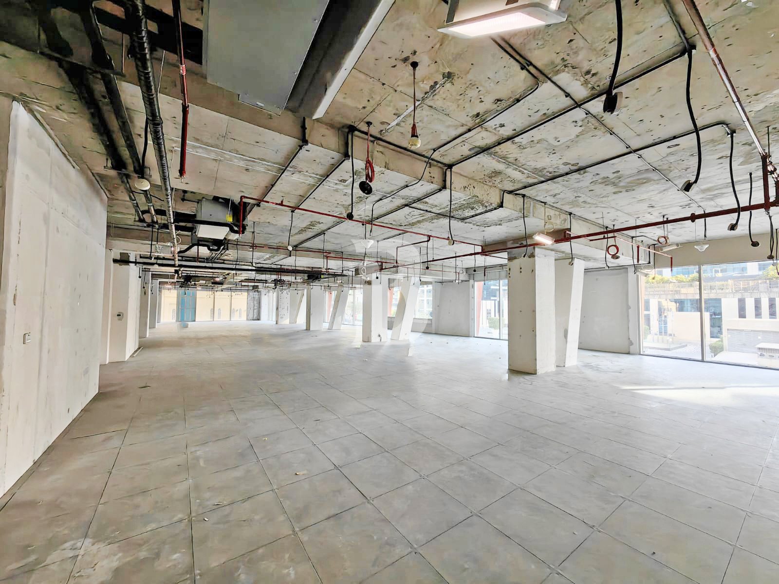 SHELL AND CORE | VACANT | ROAD FACING