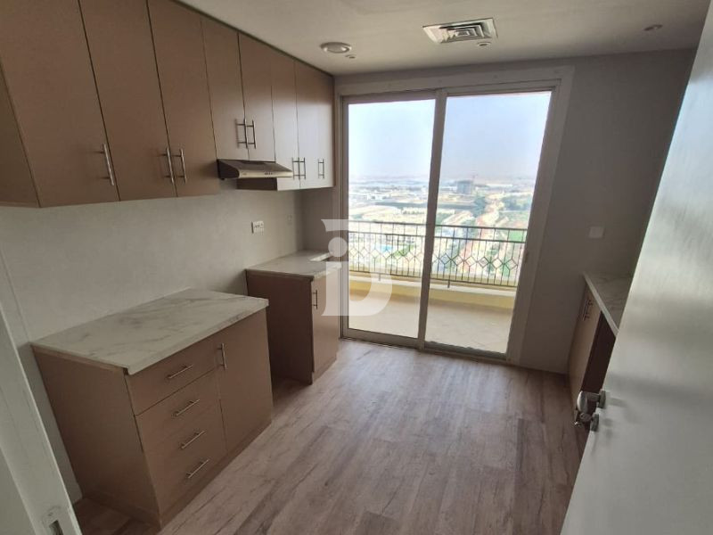 3 Bedroom High Floor| Well Maintained | Unfurnished