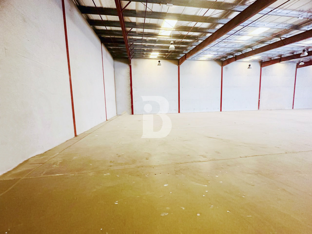 Spacious Warehouse I Prime Location I High Ceiling