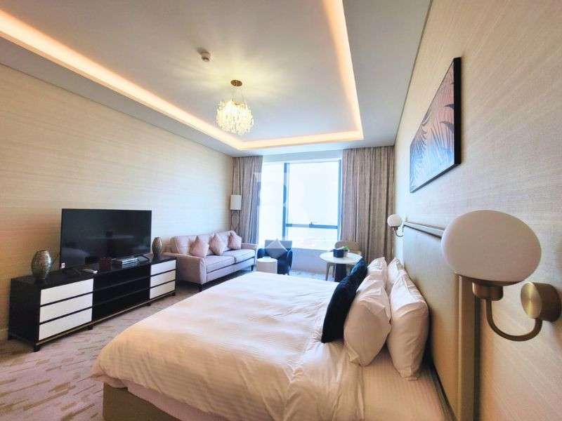 Sunlit Studio | Sea Views | Palm Living