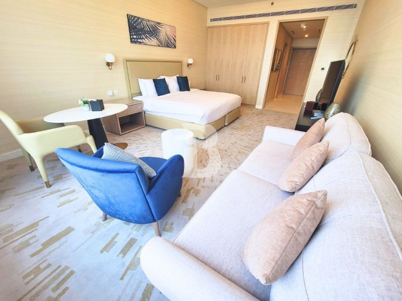 Sunlit Studio | Sea Views | Palm Living