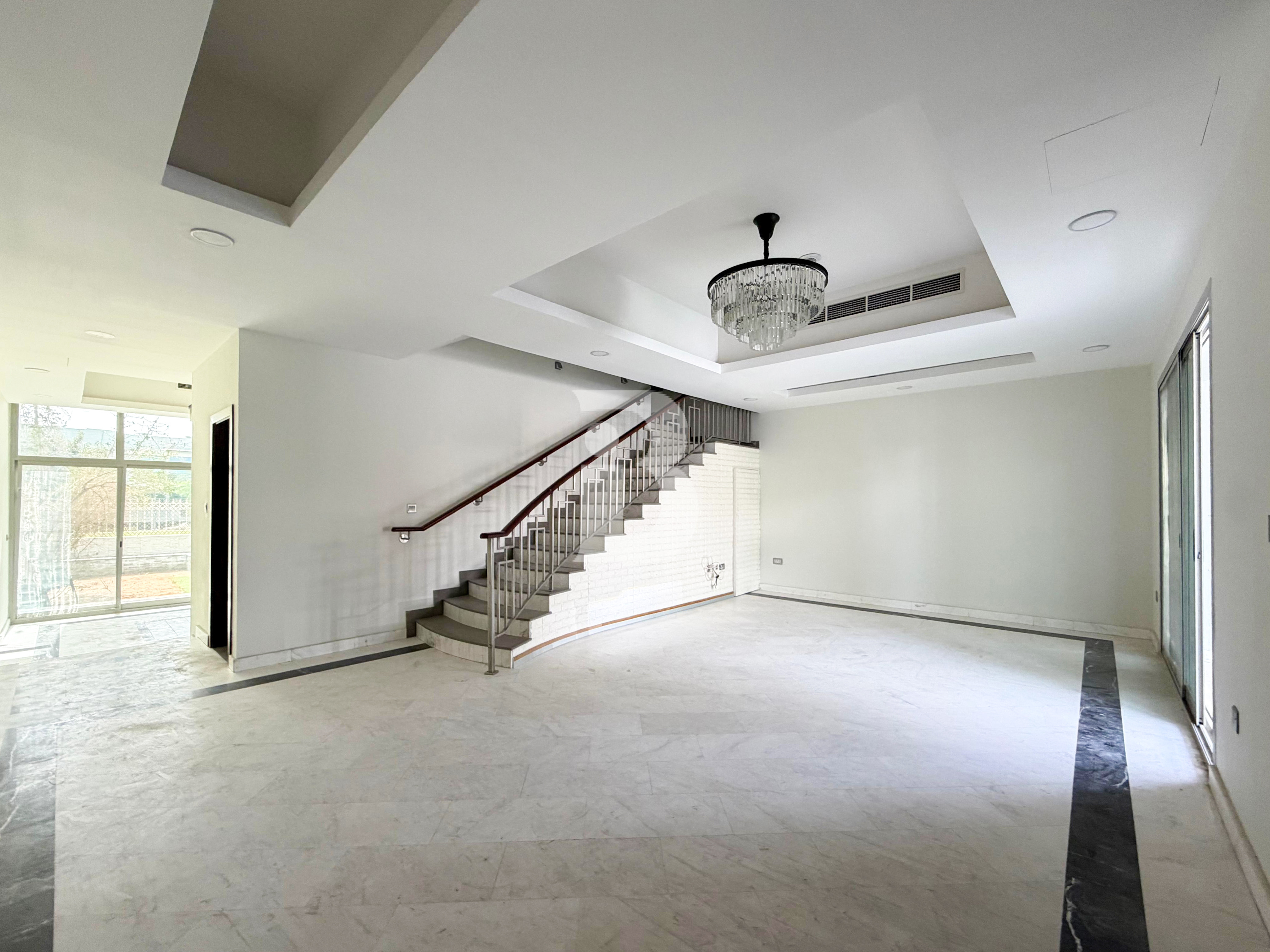 VASTU| PARK FACING| SINGLE ROW| VACANT| NEGOTIABLE