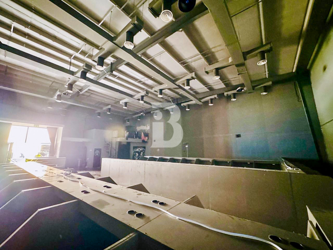 GRADE A | BEST FOR SHOWROOM, RETAIL AND F&B